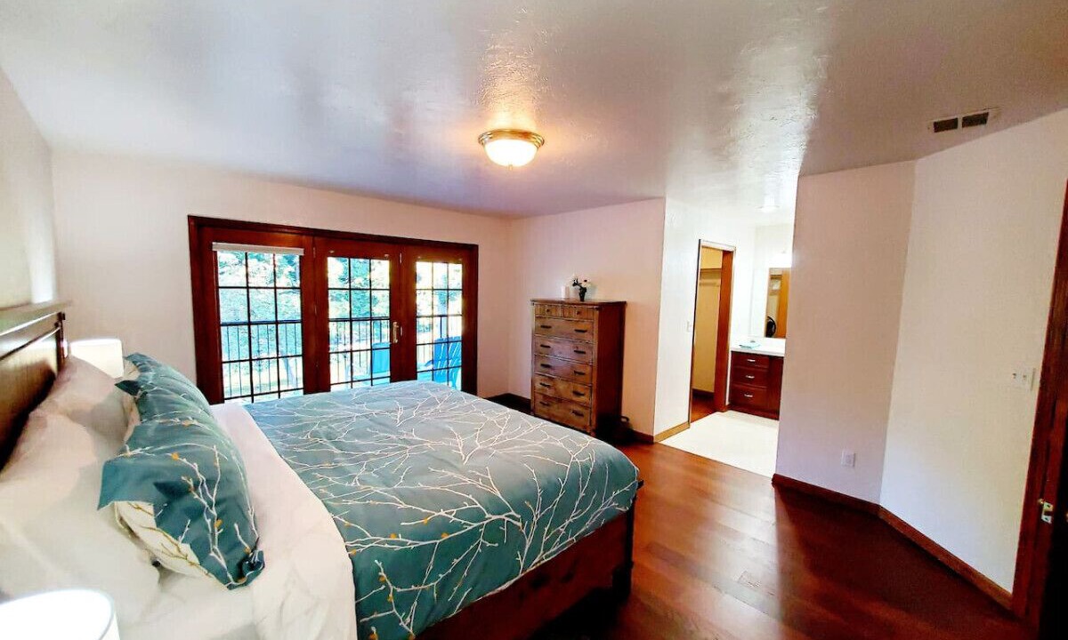 Photo of Bedroom in Forks