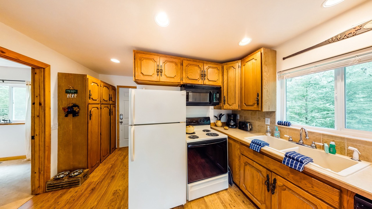 Photo of Kitchen in Hoodsport