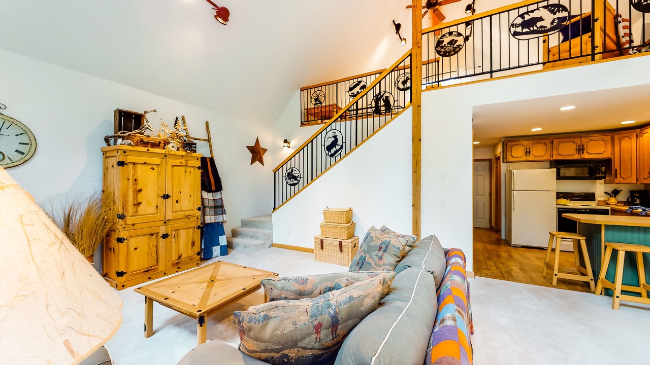 Photo of Livingroom in Hoodsport