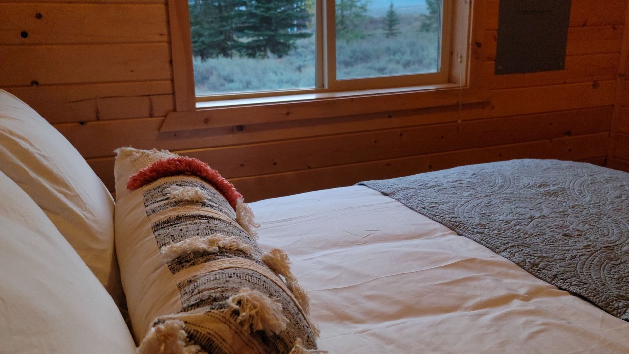 Photo of Bedroom in Island Park