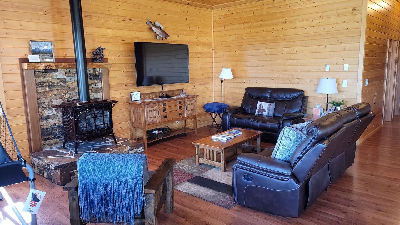 Photo of Livingroom in Island Park