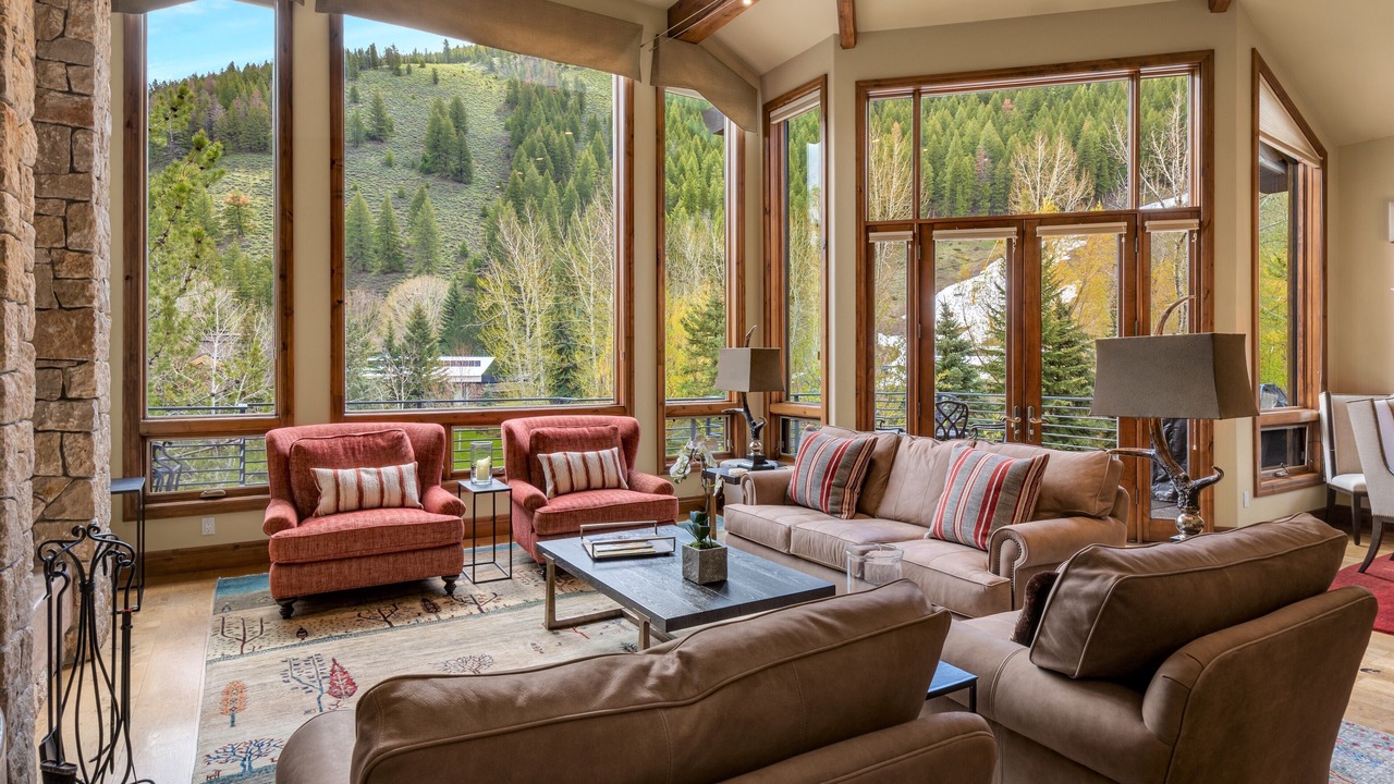 Photo of Bedroom in Warm Springs