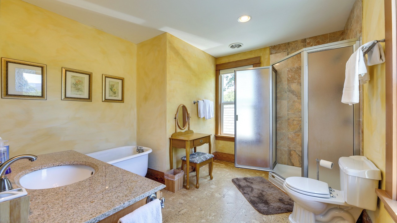 Photo of Bathroom in Hood River