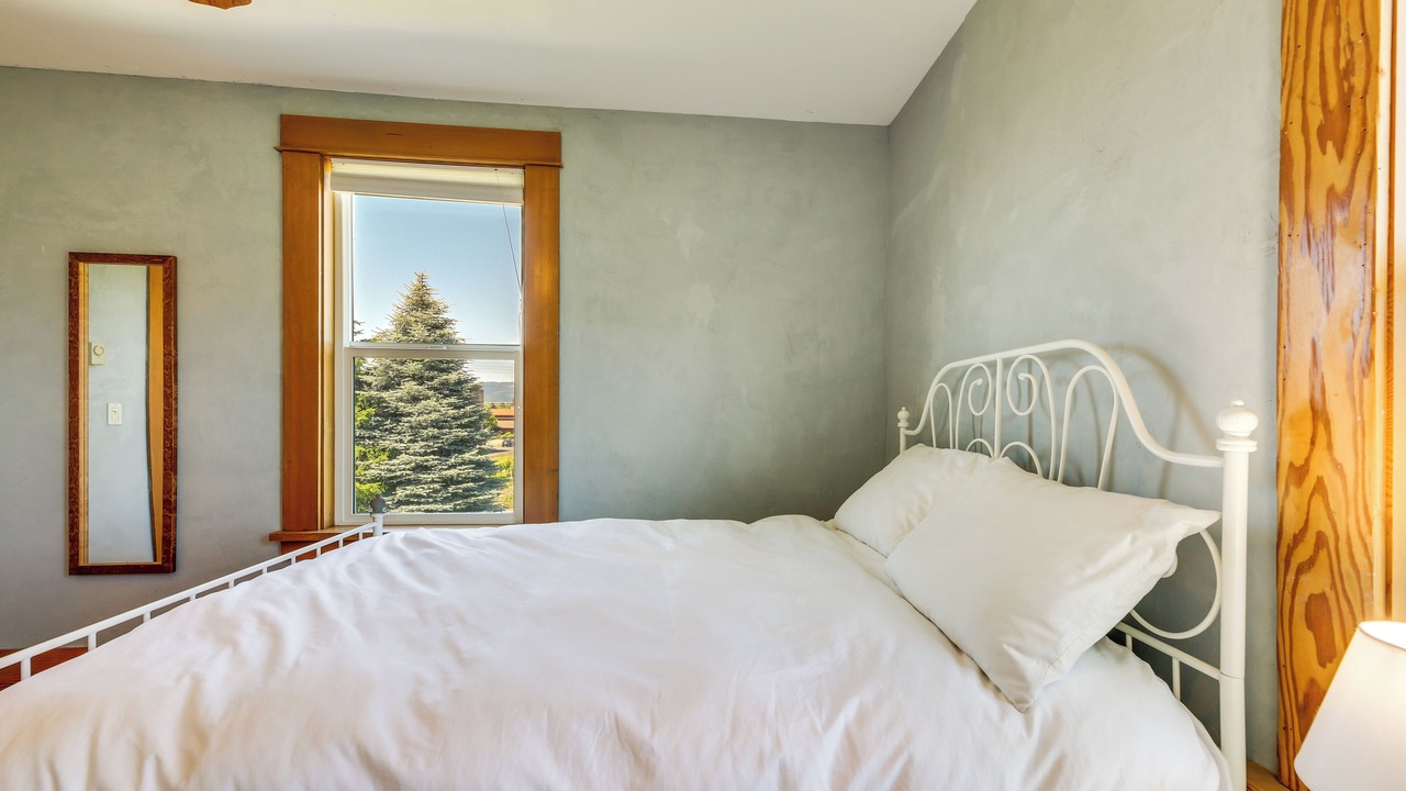 Photo of Bedroom in Hood River