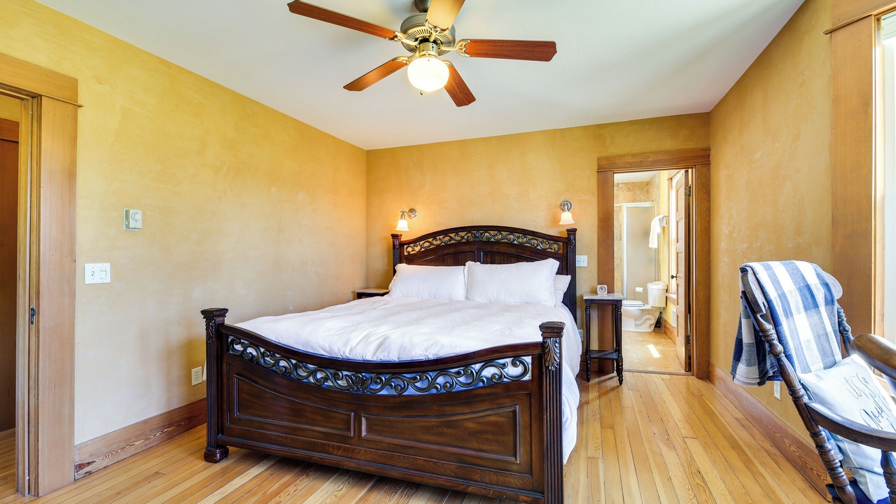 Photo of Bedroom in Hood River