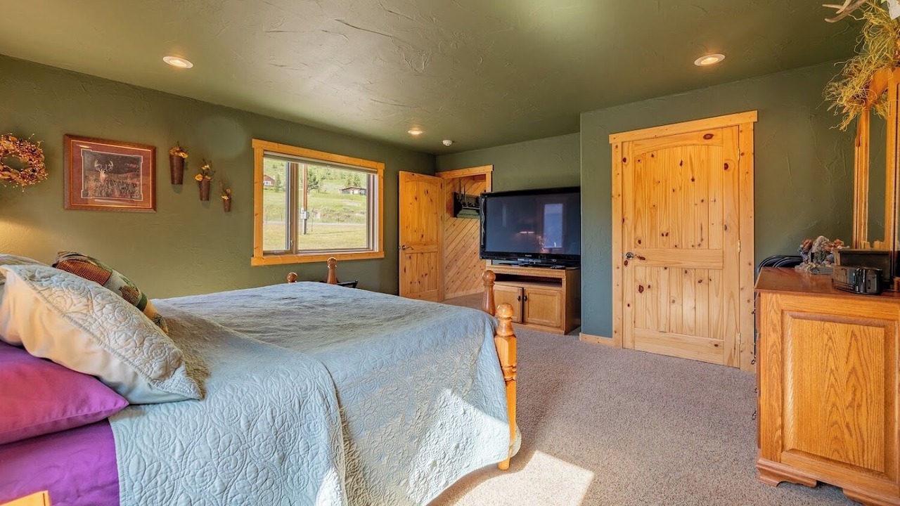 Photo of Bathroom in Park County