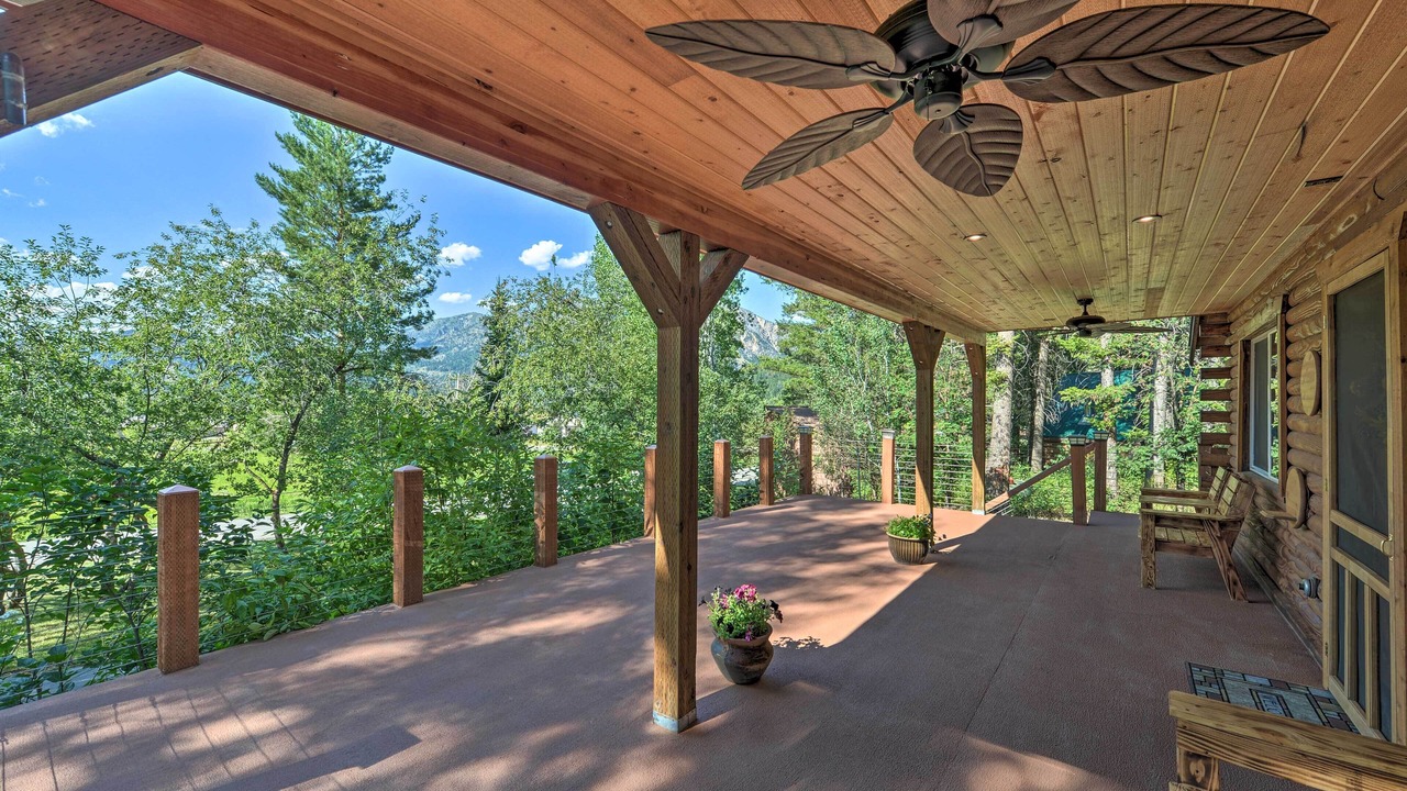 Photo of Patio Balcony in Alpine