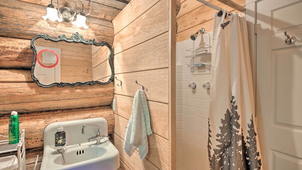 Photo of Bathroom in Bonners Ferry