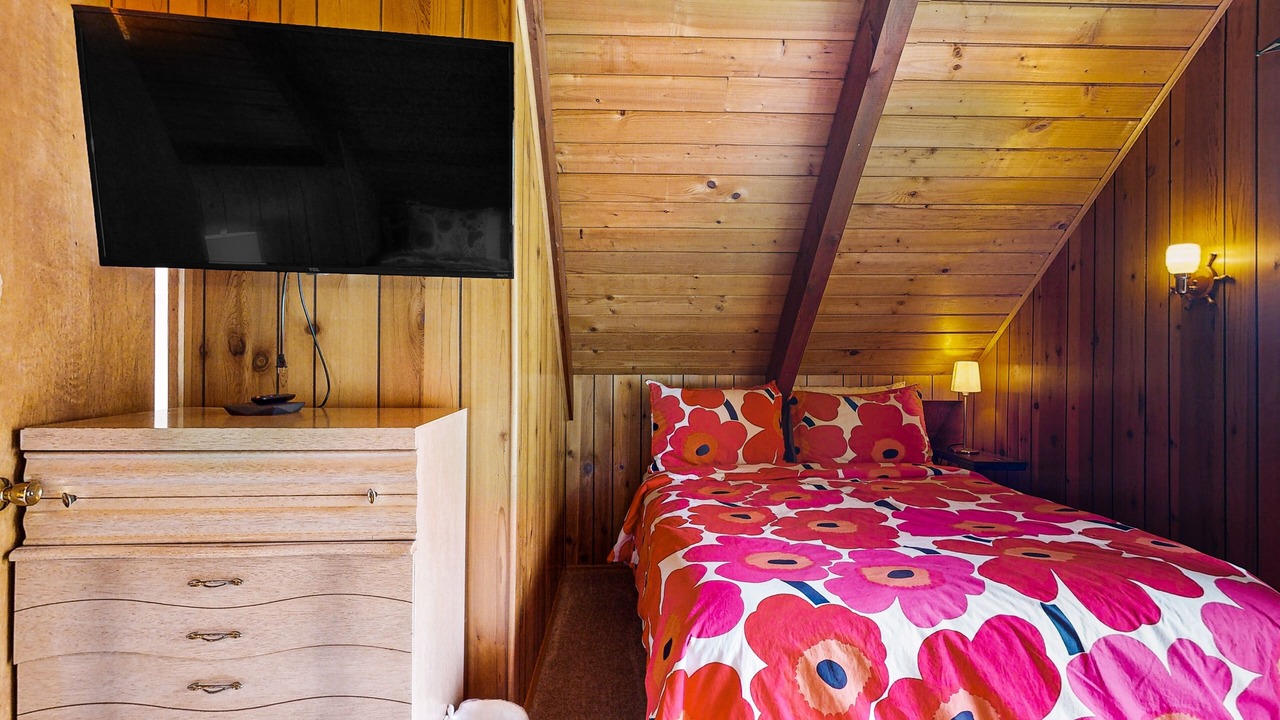 Photo of Bedroom in Langley