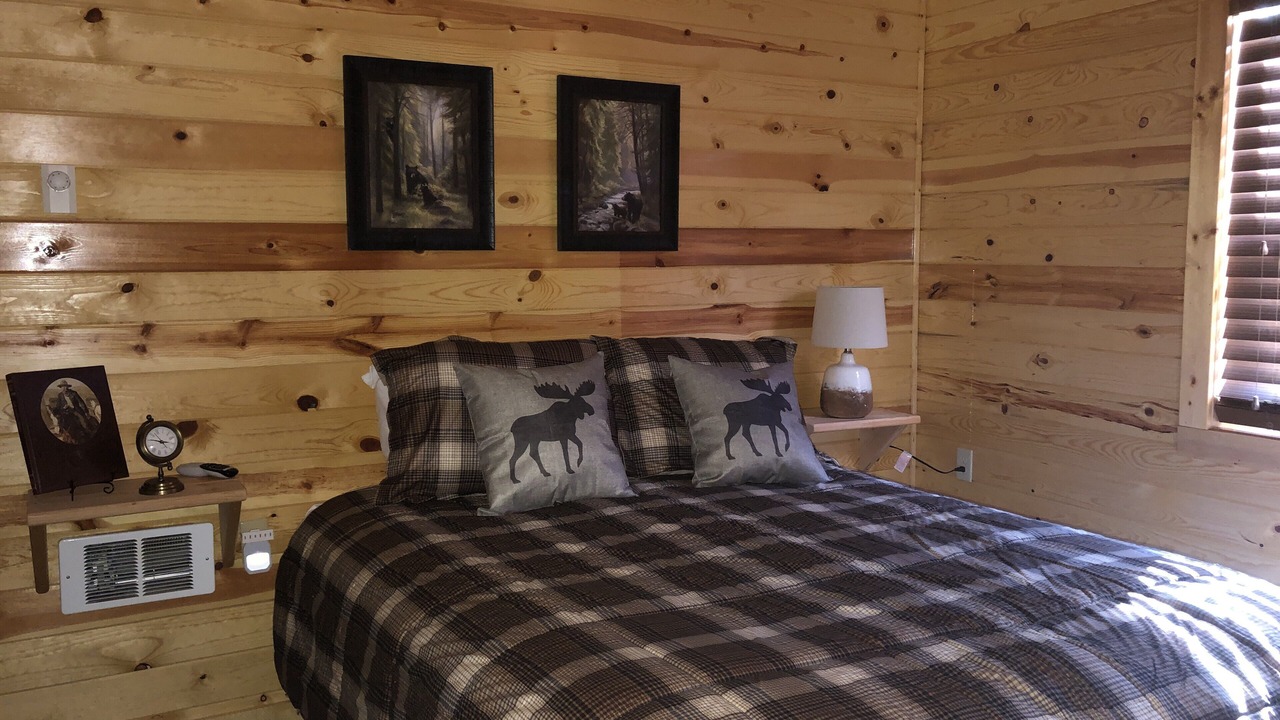 Photo of Bedroom in Boundary County