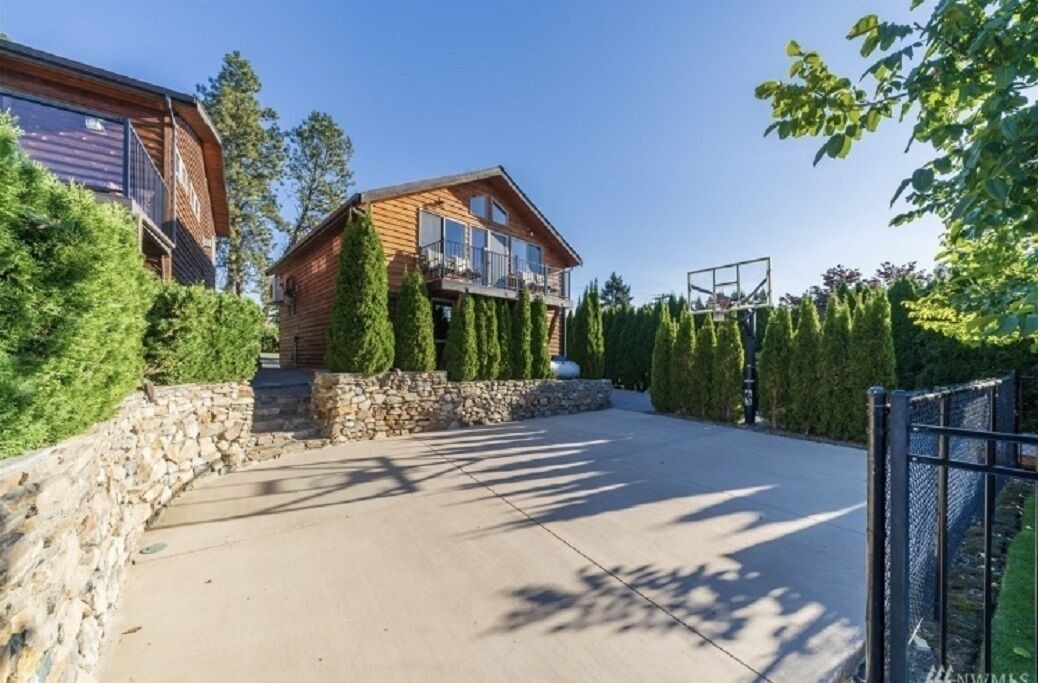 Photo of Outdoor in Manson