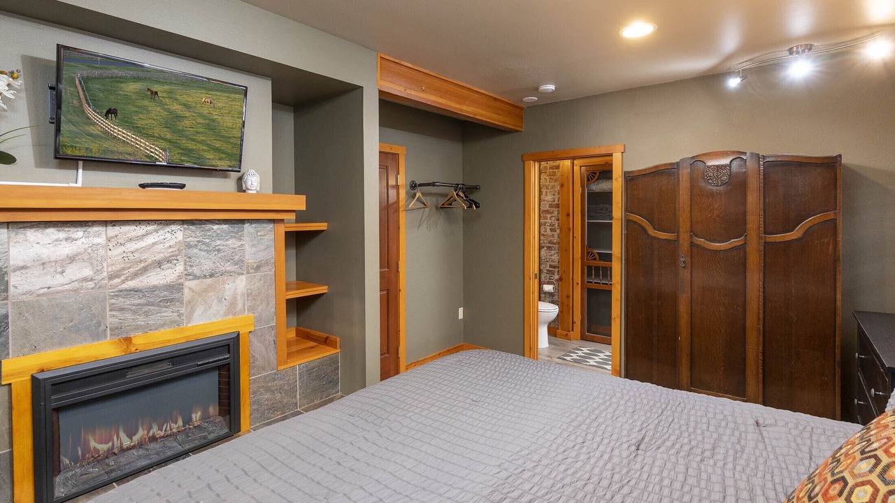 Photo of Bedroom in Bend