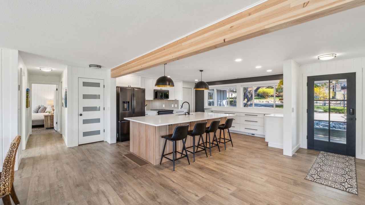 Photo of Kitchen in Manson