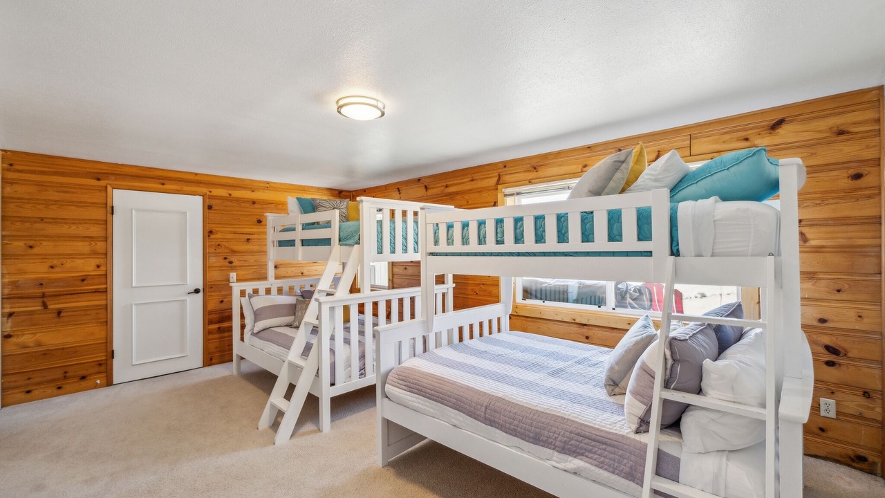Photo of Bedroom in Manson