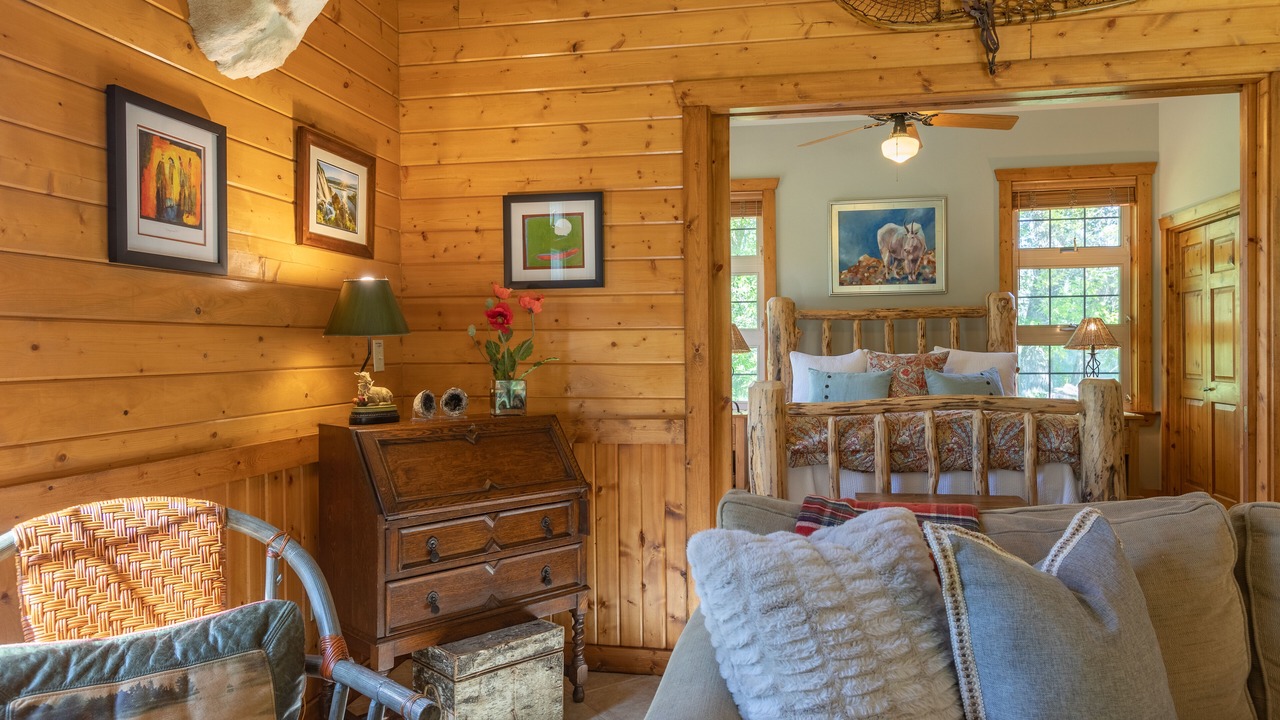Photo of Livingroom in Irwin