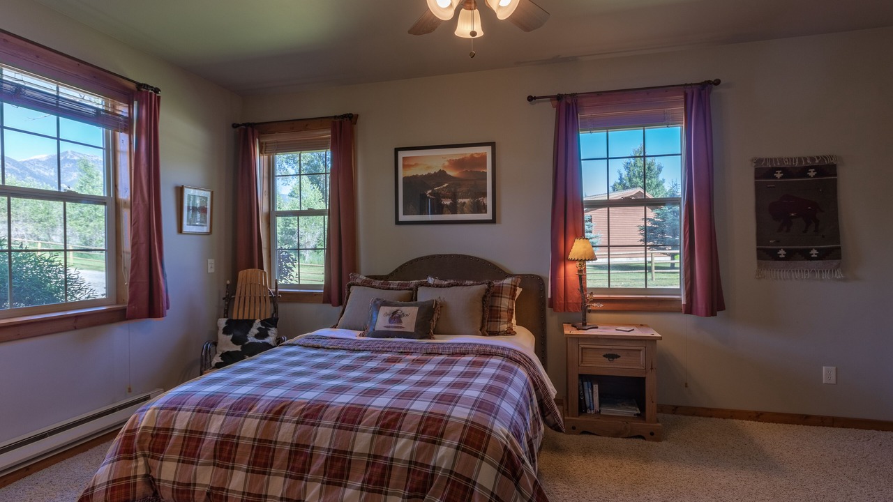 Photo of Bedroom in Irwin