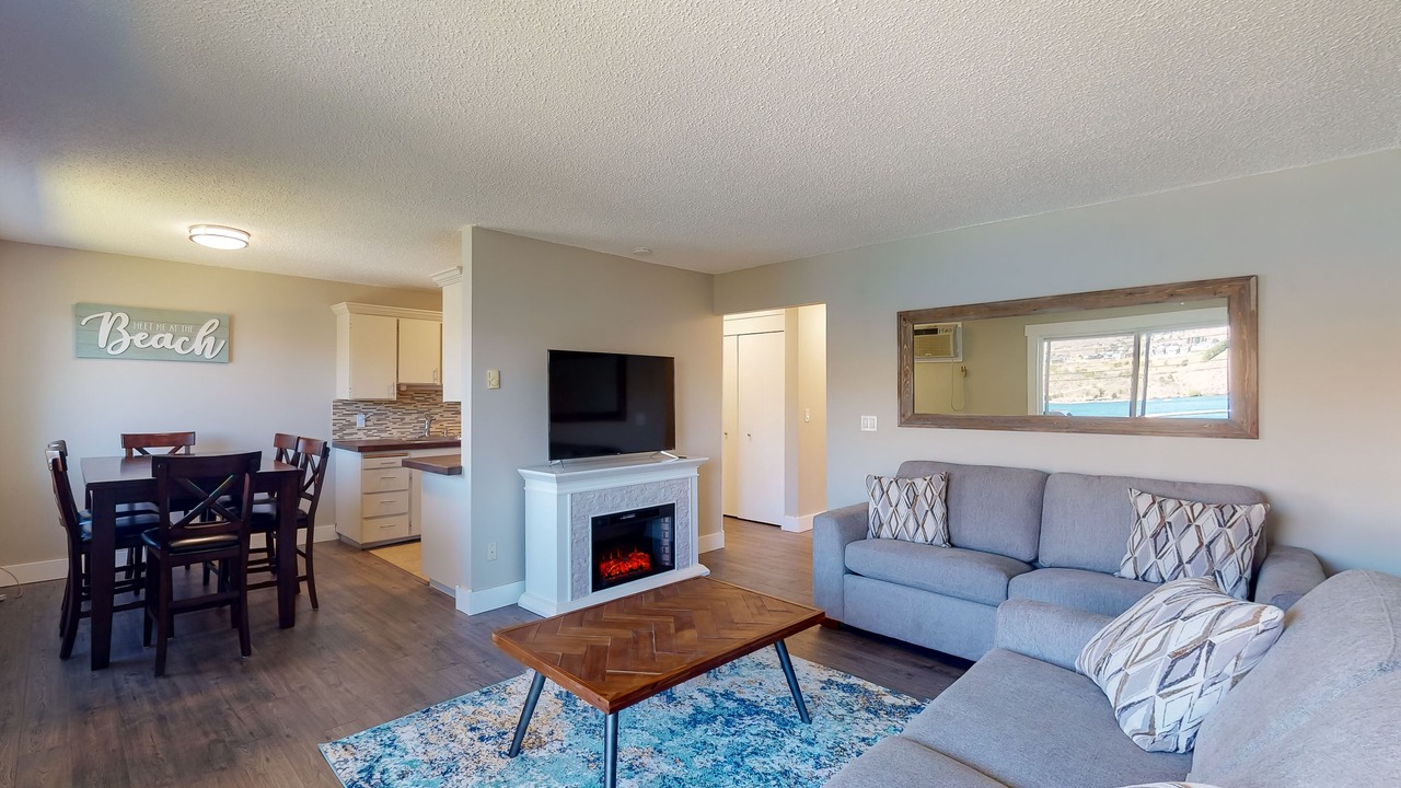 Photo of Livingroom in Chelan