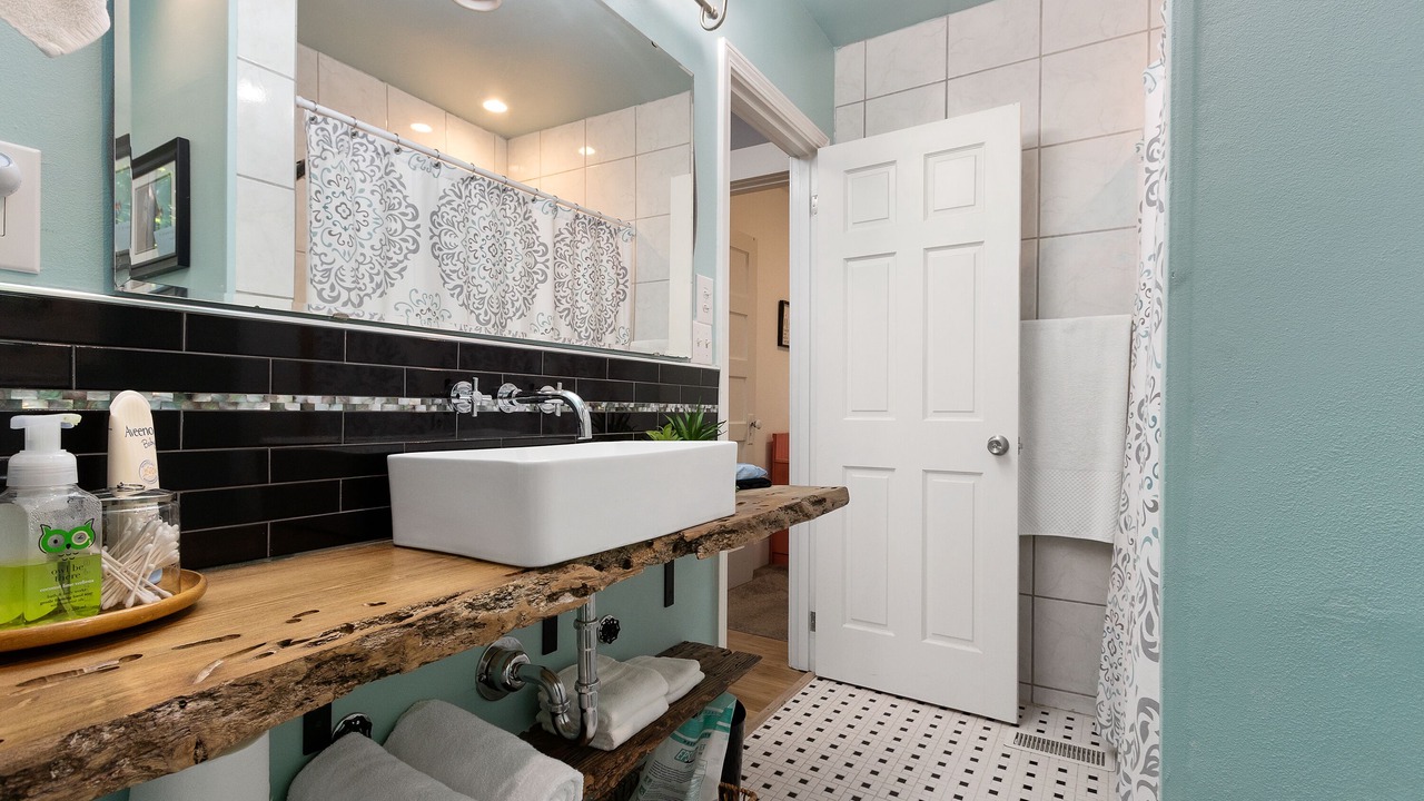 Photo of Bathroom in Lakewood