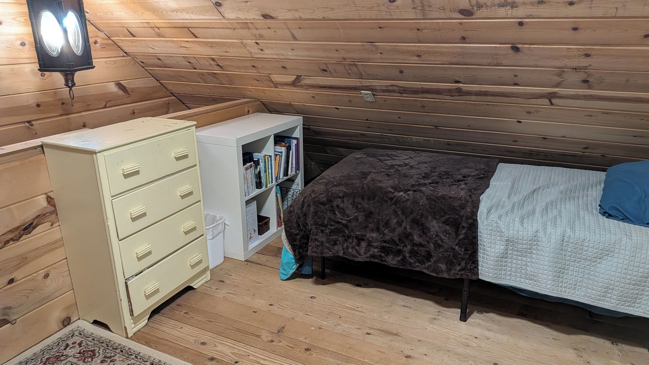 Photo of Bedroom in Quilcene