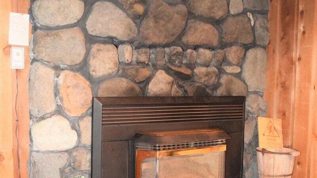Photo of Livingroom in Packwood