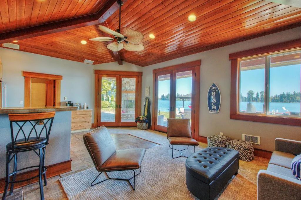 Photo of Livingroom in Bonney Lake
