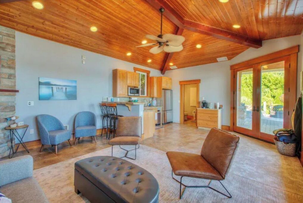 Photo of Livingroom in Bonney Lake