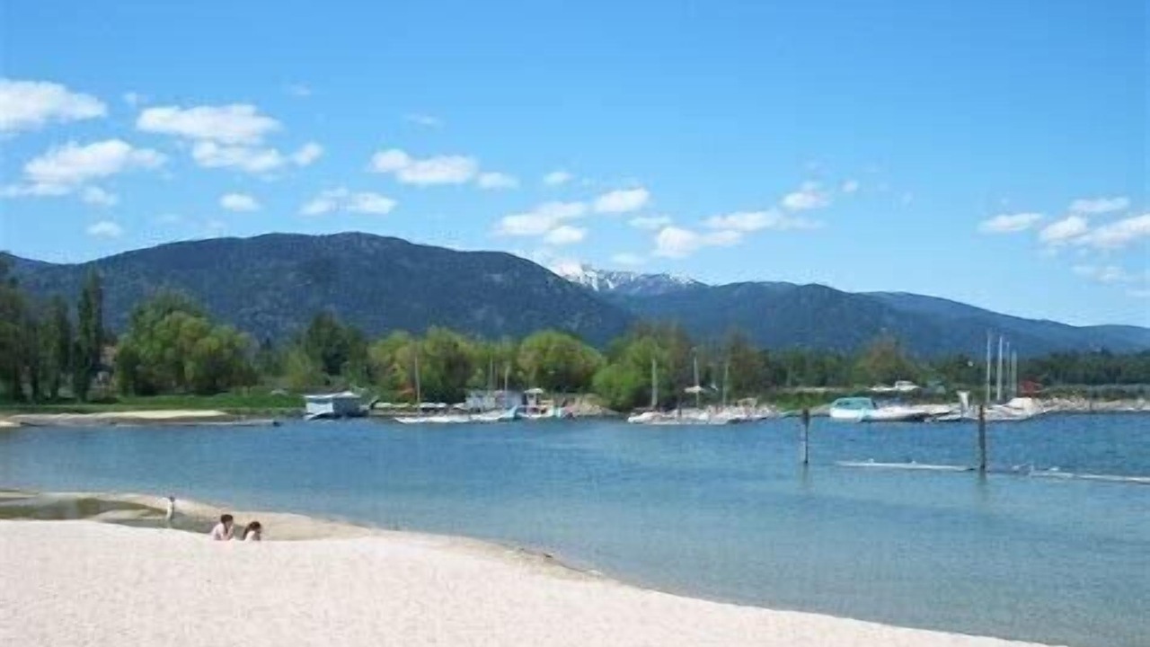 Photo of Others in Sandpoint