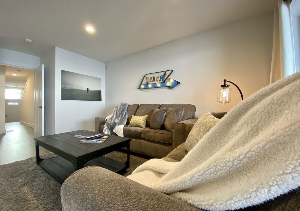 Photo of Livingroom in Coos Bay