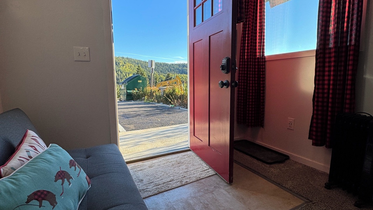 Photo of Livingroom in Sandpoint