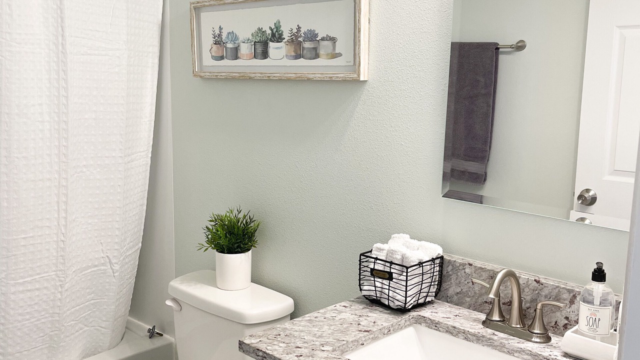 Photo of Bathroom in Parkland