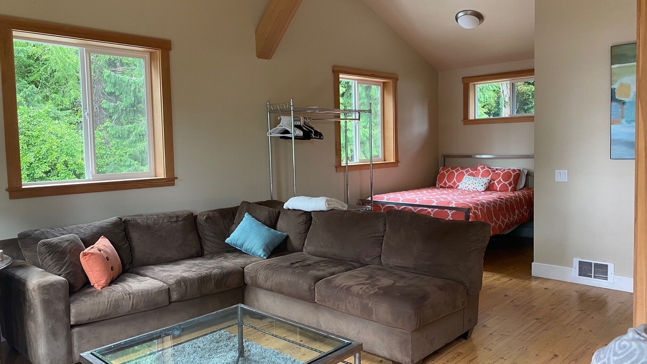 Photo of Bedroom in Inglewood-Finn Hill