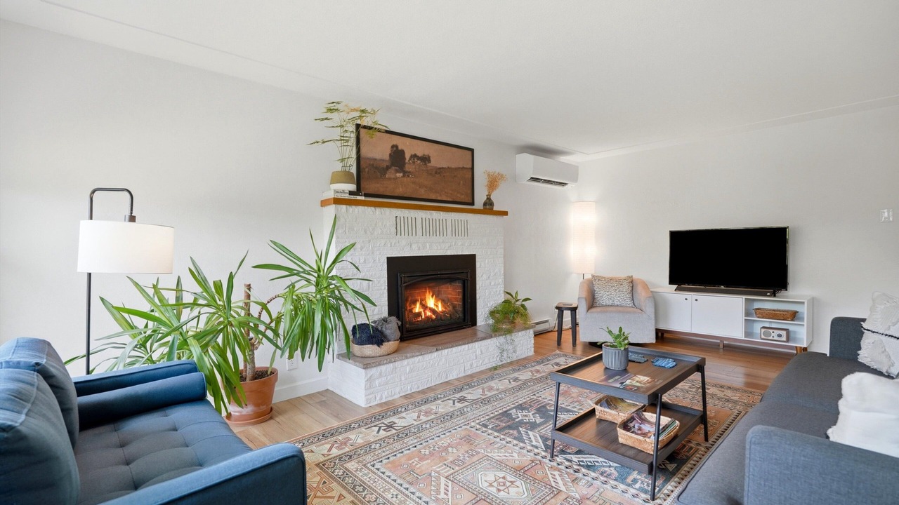 Photo of Livingroom in McMinnville