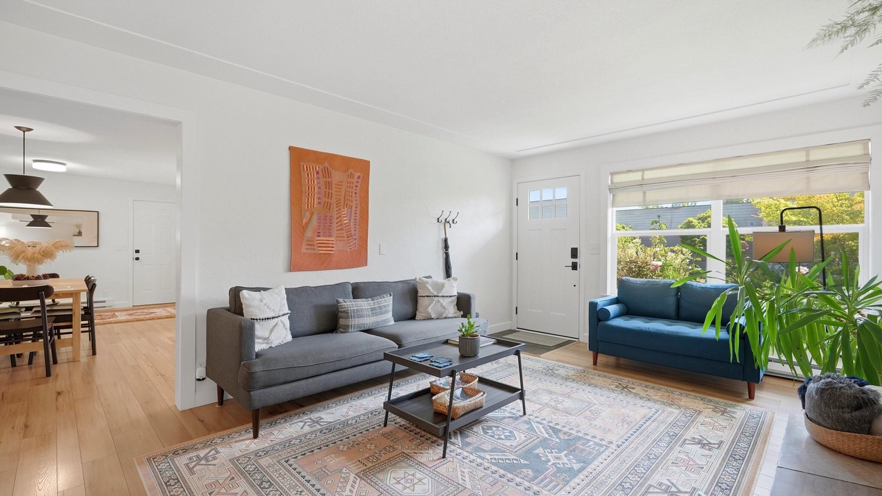Photo of Livingroom in McMinnville