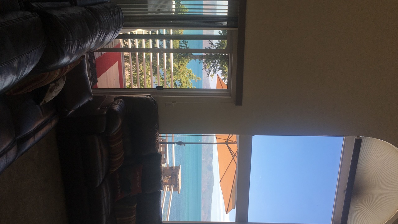 Photo of Livingroom in Harbor Village