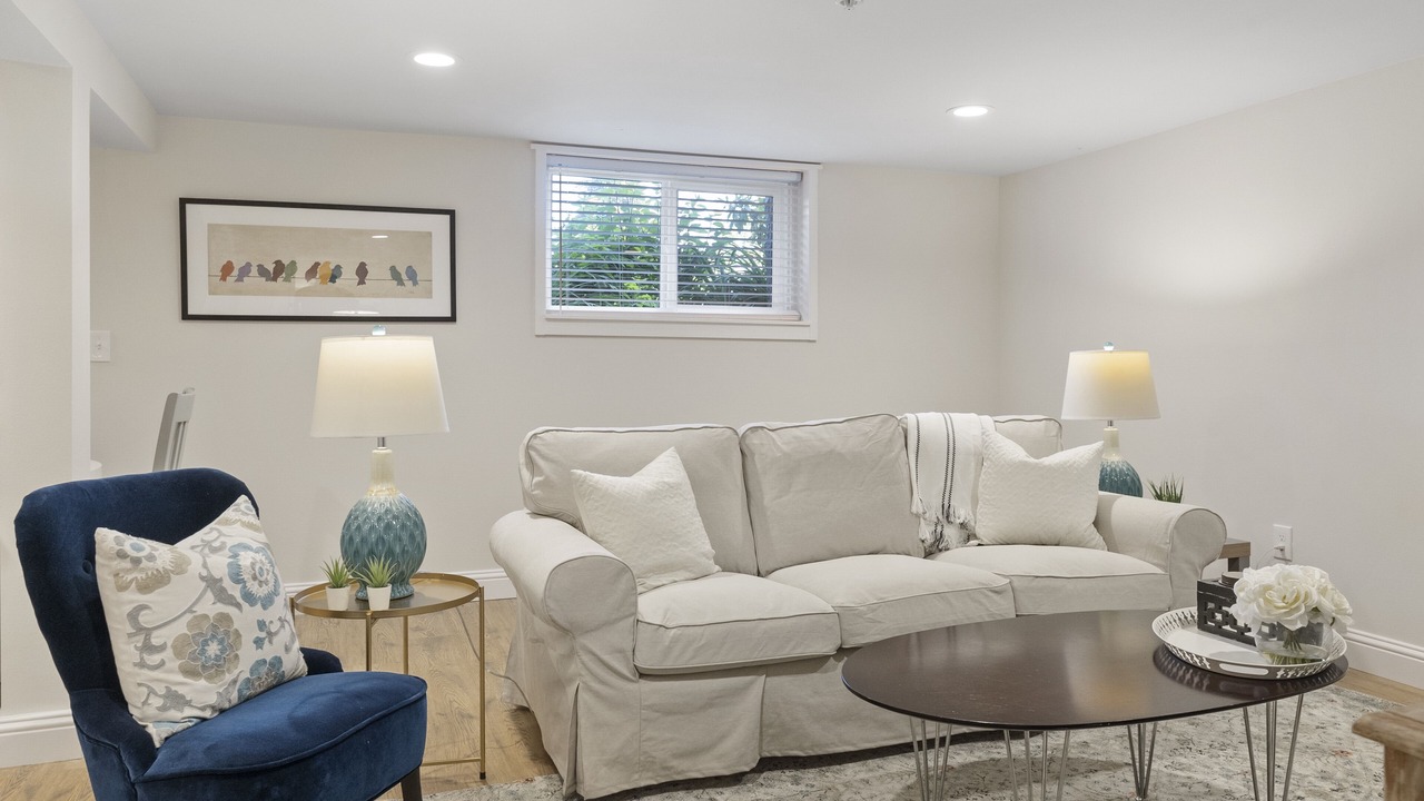 Photo of Livingroom in North End