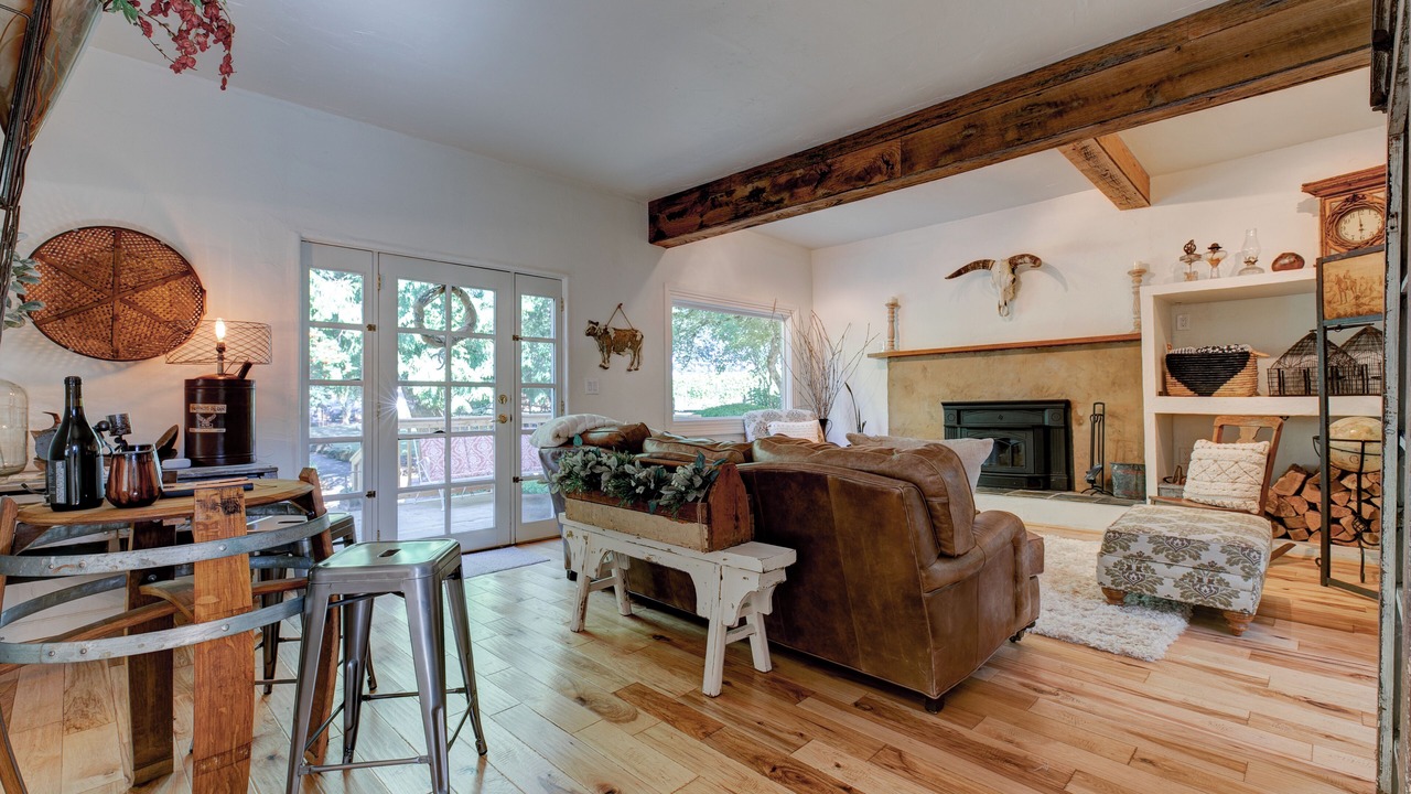Photo of Livingroom in Newberg