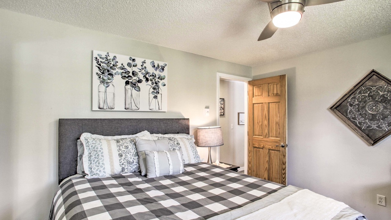 Photo of Bedroom in Nine Mile Falls