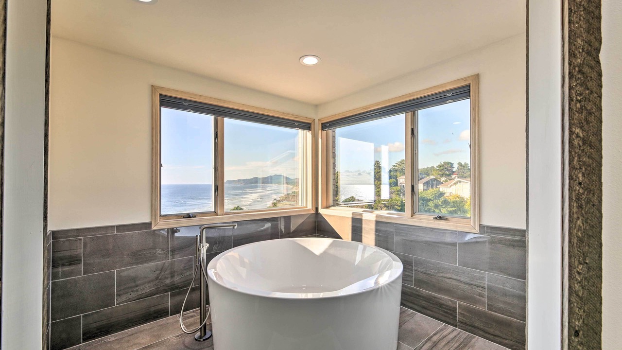 Photo of Bathroom in Agate Beach