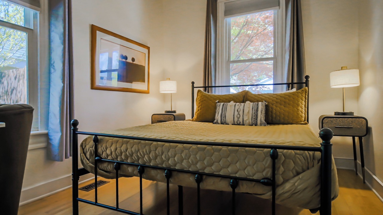 Photo of Bedroom in North End
