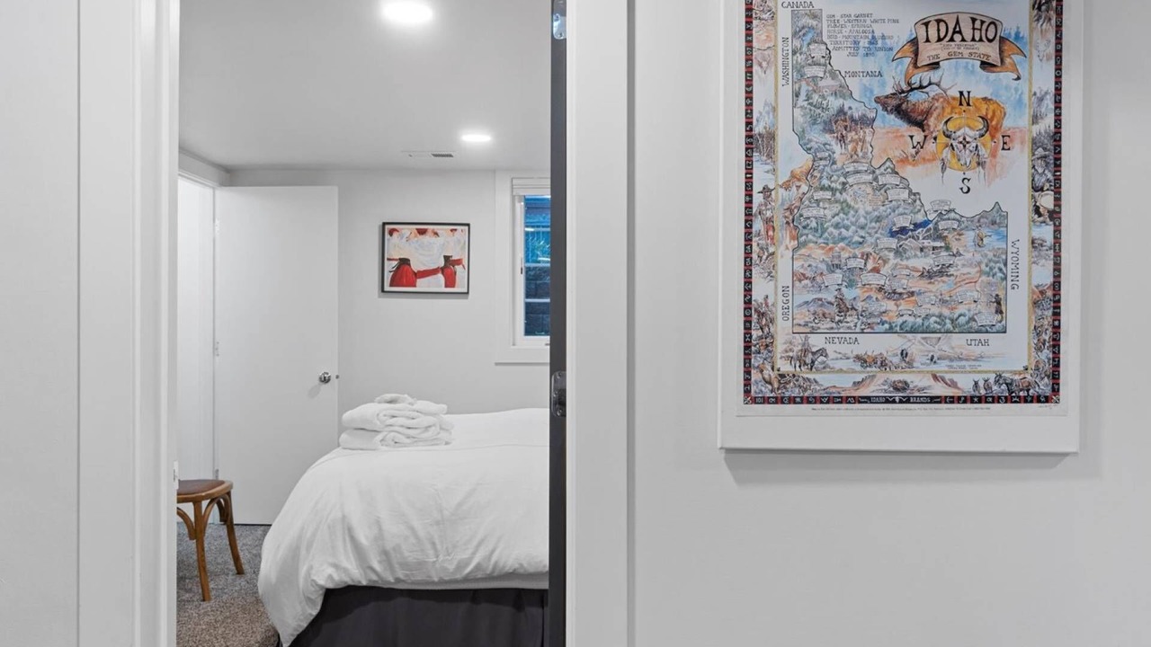 Photo of Bedroom in Collister