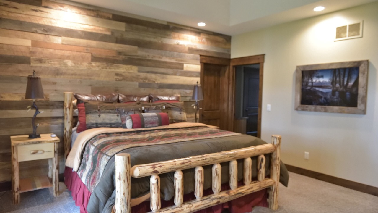 Photo of Bedroom in Island Park