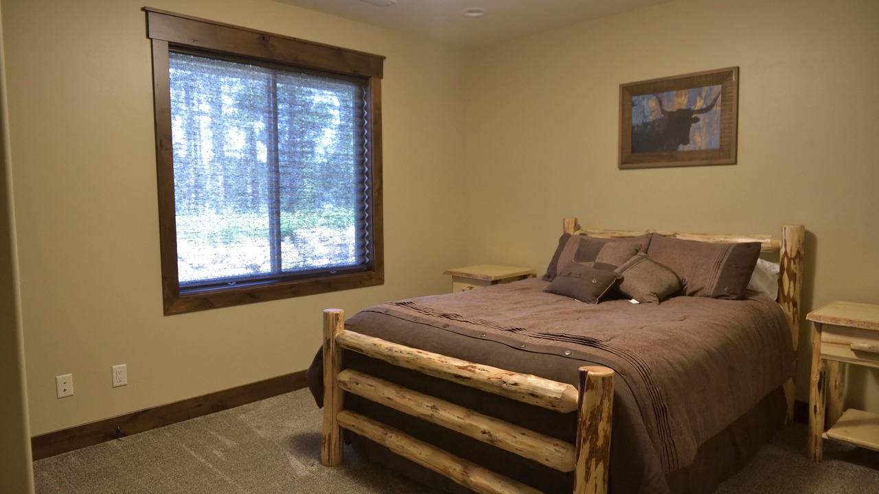 Photo of Bedroom in Island Park