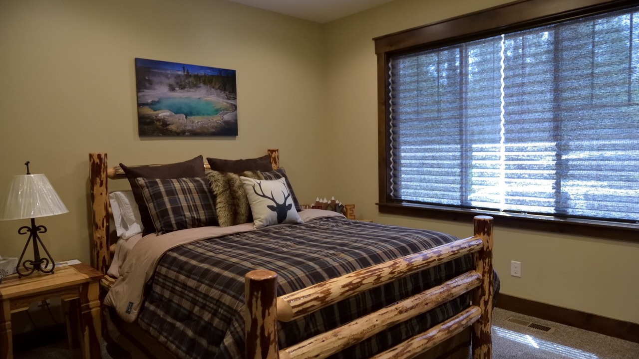 Photo of Bedroom in Island Park