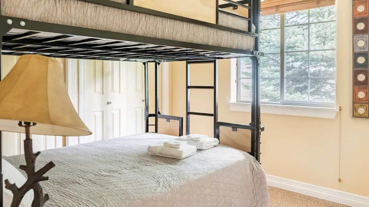 Photo of Bedroom in Creekside Meadows