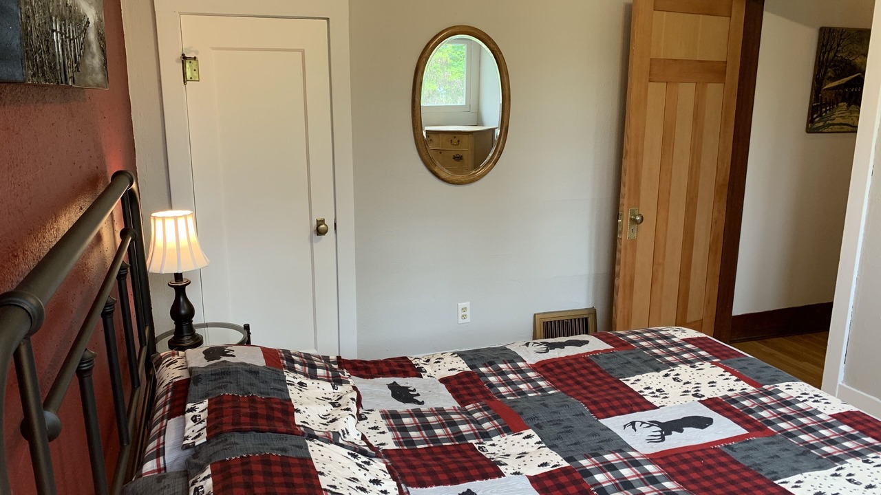 Photo of Bedroom in Colville