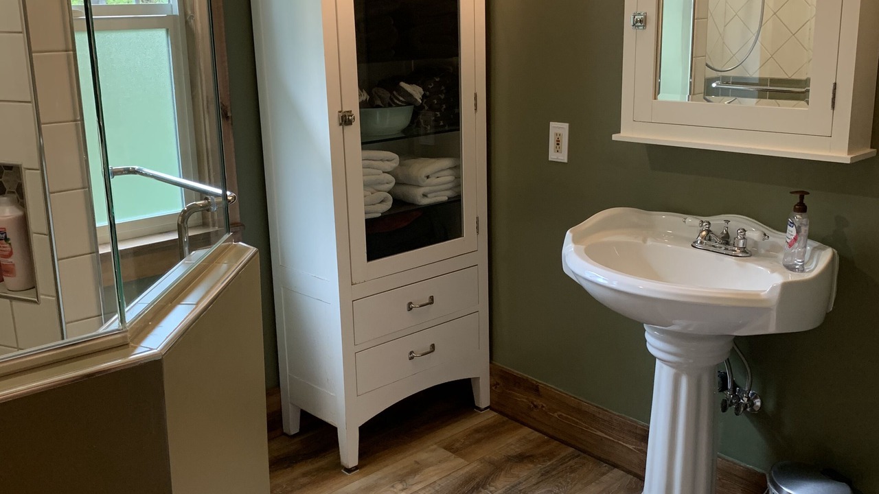 Photo of Bathroom in Colville