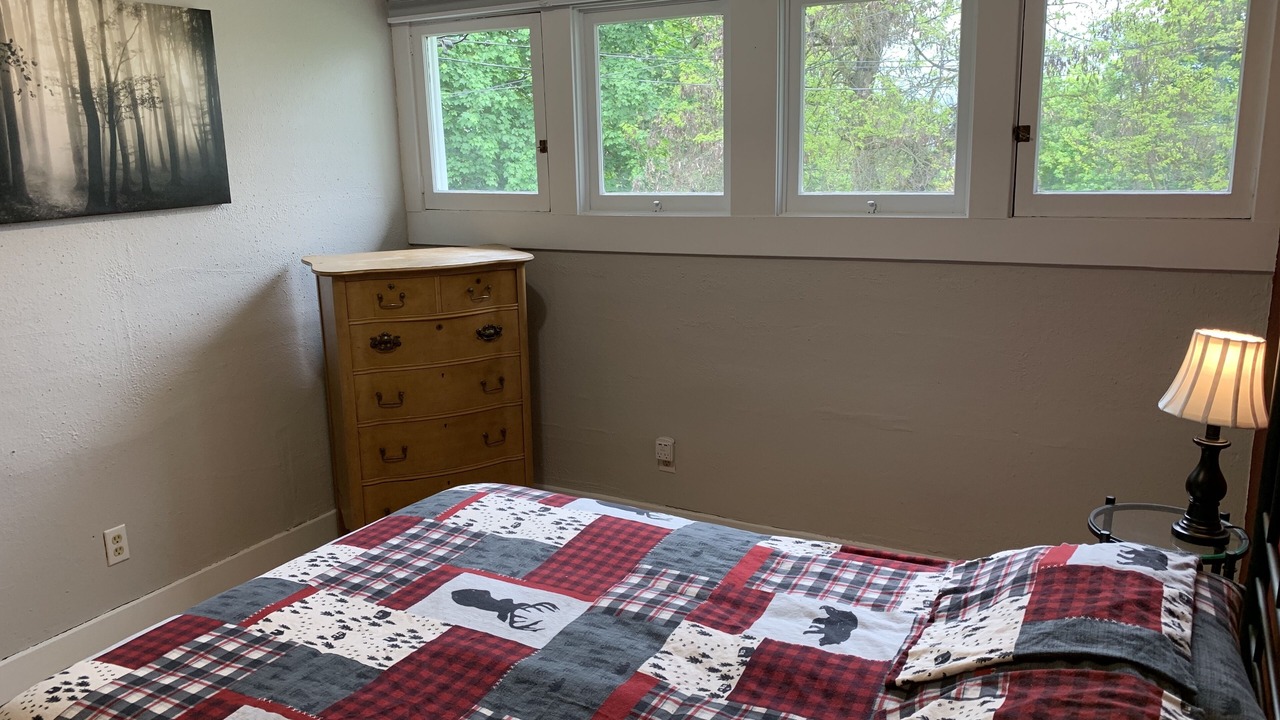 Photo of Bedroom in Colville