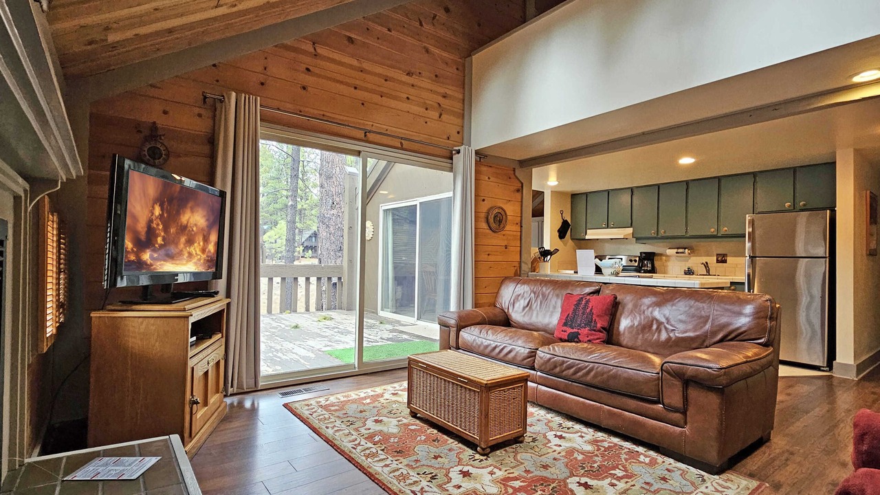 Photo of Livingroom in Overlook Park