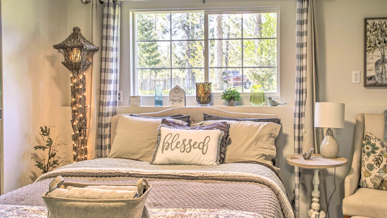 Photo of Bedroom in Nine Mile Falls