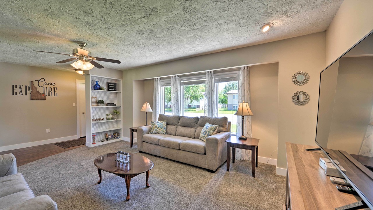 Photo of Livingroom in Sugar City